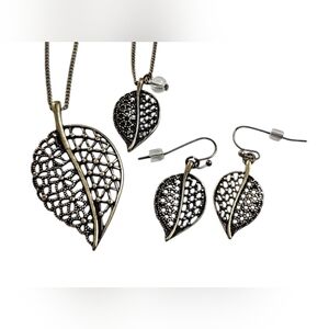 Vintage Avon "Can't Leaf You Alone" Jewelry Set- Necklace, Bracelet & Earrings